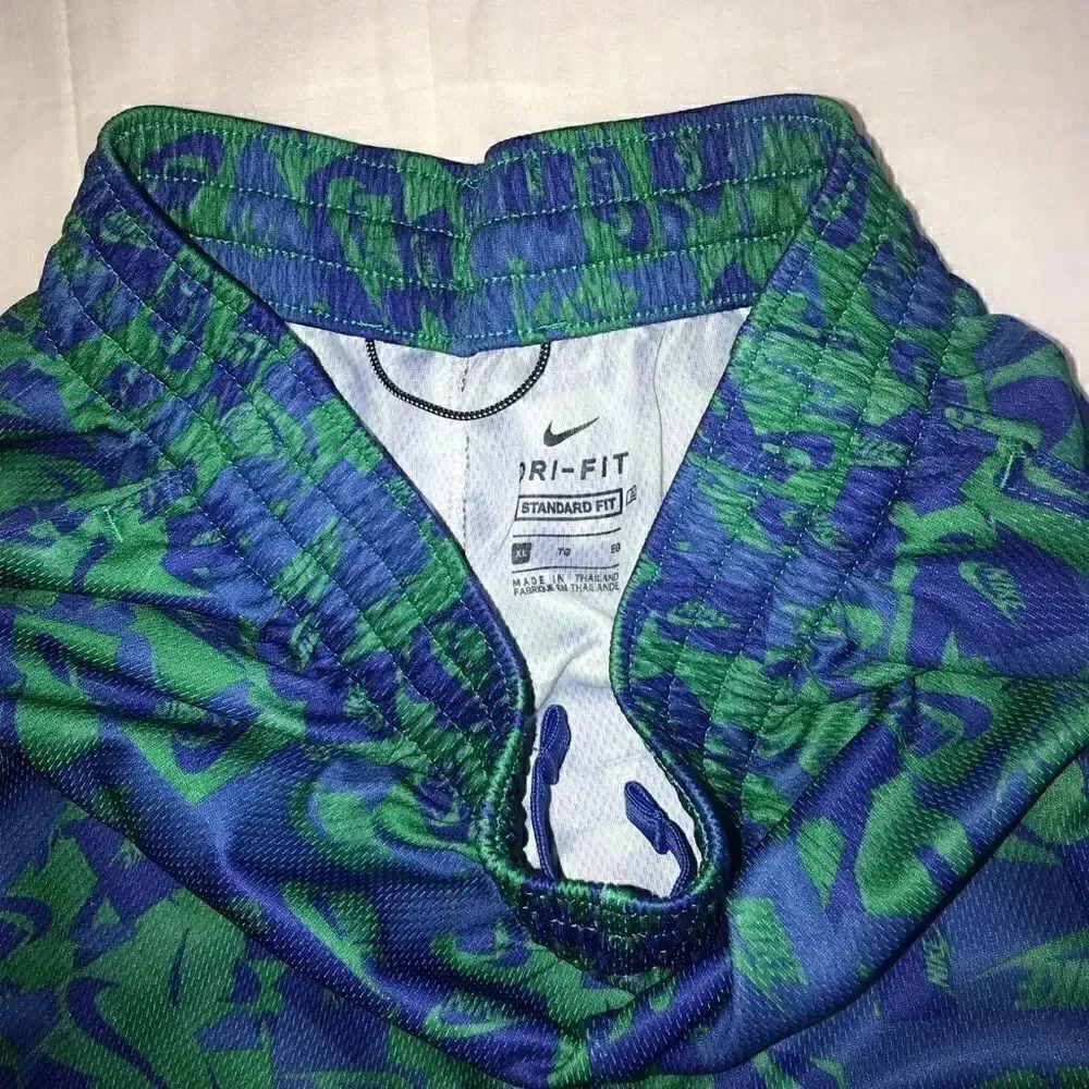 Nike boys athletic shorts size XL
